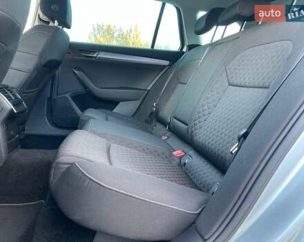 Серый Шкода Суперб, объемом двигателя 1.97 л и пробегом 273 тыс. км за 19200 $, фото 23 на Automoto.ua