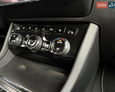 Шкода Суперб 2021 в Луцке на Automoto.ua Серый Шкода Суперб, объемом двигателя 1.97 л и пробегом 224 тыс. км за 28600 $, фото 26 на Automoto.ua