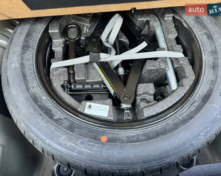 Серый Шкода Суперб, объемом двигателя 2 л и пробегом 183 тыс. км за 22900 $, фото 8 на Automoto.ua