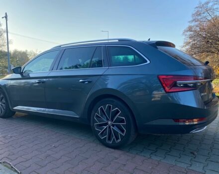 Сірий Шкода Суперб, об'ємом двигуна 2 л та пробігом 13 тис. км за 9000 $, фото 3 на Automoto.ua