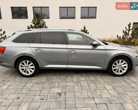 Серый Шкода Суперб, объемом двигателя 2 л и пробегом 183 тыс. км за 22800 $, фото 9 на Automoto.ua