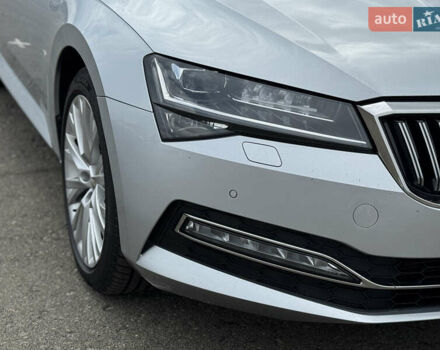 Шкода Суперб 2021 у Києві на Automoto.ua Сірий Шкода Суперб, об'ємом двигуна 1.97 л та пробігом 252 тис. км за 22300 $, фото 14 на Automoto.ua