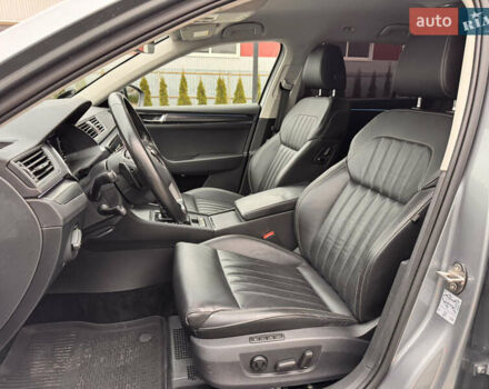 Серый Шкода Суперб, объемом двигателя 2 л и пробегом 183 тыс. км за 22800 $, фото 15 на Automoto.ua