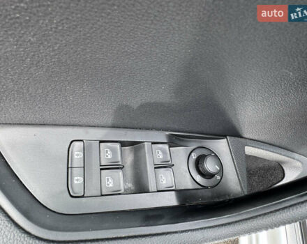 Шкода Суперб 2021 у Києві на Automoto.ua Сірий Шкода Суперб, об'ємом двигуна 1.97 л та пробігом 252 тис. км за 22300 $, фото 18 на Automoto.ua