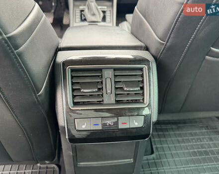 Шкода Суперб 2021 у Києві на Automoto.ua Сірий Шкода Суперб, об'ємом двигуна 1.97 л та пробігом 252 тис. км за 22300 $, фото 23 на Automoto.ua