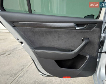 Серый Шкода Суперб, объемом двигателя 2 л и пробегом 201 тыс. км за 23999 $, фото 23 на Automoto.ua