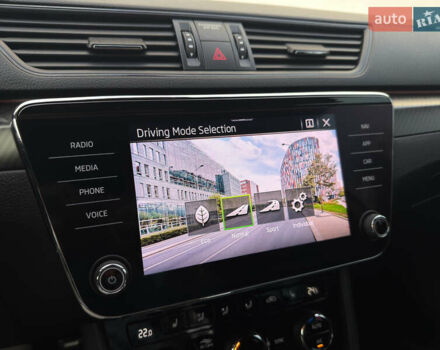 Серый Шкода Суперб, объемом двигателя 2 л и пробегом 201 тыс. км за 23999 $, фото 18 на Automoto.ua