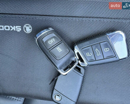 Серый Шкода Суперб, объемом двигателя 2 л и пробегом 183 тыс. км за 22900 $, фото 40 на Automoto.ua