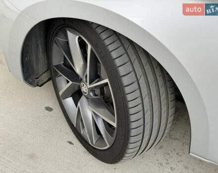 Серый Шкода Суперб, объемом двигателя 2 л и пробегом 201 тыс. км за 23999 $, фото 33 на Automoto.ua