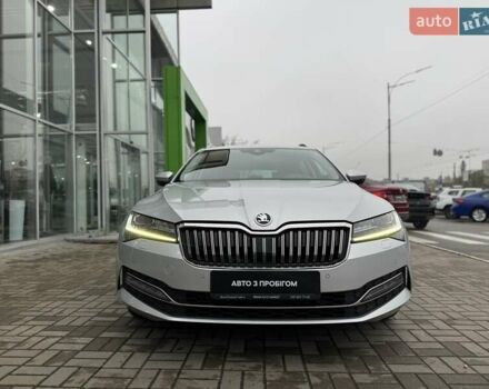 Серый Шкода Суперб, объемом двигателя 1.97 л и пробегом 253 тыс. км за 22500 $, фото 2 на Automoto.ua