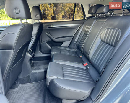 Серый Шкода Суперб, объемом двигателя 2 л и пробегом 183 тыс. км за 22900 $, фото 29 на Automoto.ua