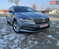 Сірий Шкода Суперб, об'ємом двигуна 2 л та пробігом 186 тис. км за 24200 $, фото 1 на Automoto.ua