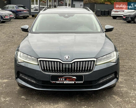 Шкода Суперб 2022 в Луцке на Automoto.ua Серый Шкода Суперб, объемом двигателя 1.97 л и пробегом 172 тыс. км за 20881 $, фото 2 на Automoto.ua