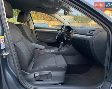 Шкода Суперб 2022 в Луцке на Automoto.ua Серый Шкода Суперб, объемом двигателя 1.97 л и пробегом 172 тыс. км за 20881 $, фото 35 на Automoto.ua