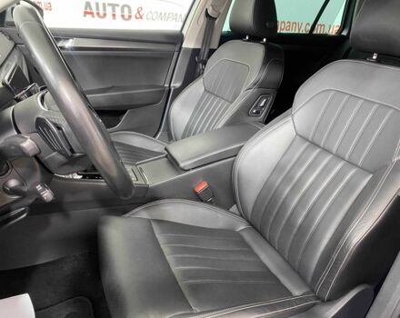 Сірий Шкода Суперб, об'ємом двигуна 2 л та пробігом 195 тис. км за 25550 $, фото 8 на Automoto.ua