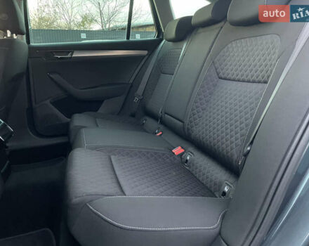 Шкода Суперб 2022 в Луцке на Automoto.ua Серый Шкода Суперб, объемом двигателя 1.97 л и пробегом 172 тыс. км за 20881 $, фото 23 на Automoto.ua