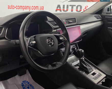 Серый Шкода Суперб, объемом двигателя 1.97 л и пробегом 195 тыс. км за 25550 $, фото 5 на Automoto.ua