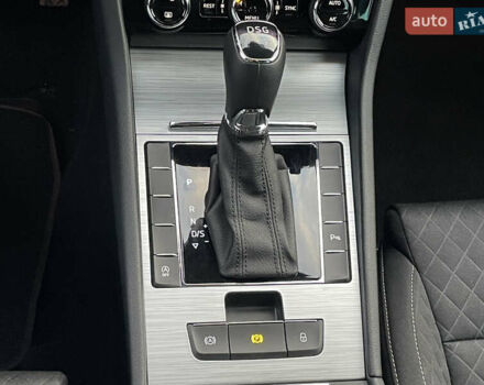 Шкода Суперб 2022 в Луцке на Automoto.ua Серый Шкода Суперб, объемом двигателя 1.97 л и пробегом 172 тыс. км за 20881 $, фото 49 на Automoto.ua