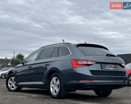 Шкода Суперб 2022 в Луцке на Automoto.ua Серый Шкода Суперб, объемом двигателя 1.97 л и пробегом 172 тыс. км за 20881 $, фото 5 на Automoto.ua