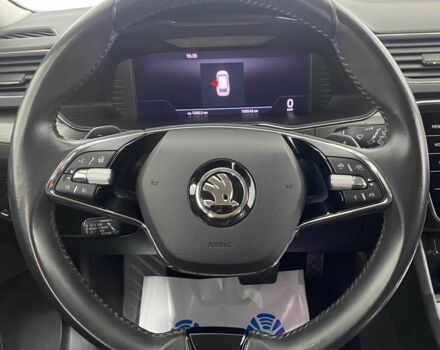 Сірий Шкода Суперб, об'ємом двигуна 2 л та пробігом 195 тис. км за 25550 $, фото 11 на Automoto.ua