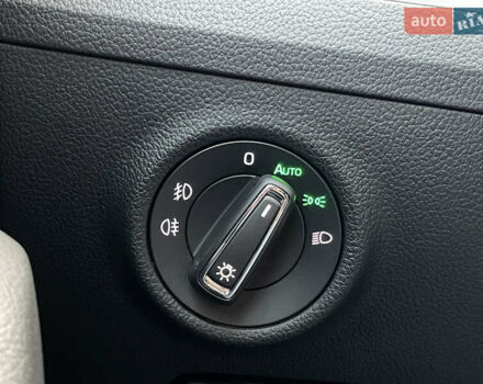 Шкода Суперб 2022 в Луцке на Automoto.ua Серый Шкода Суперб, объемом двигателя 1.97 л и пробегом 172 тыс. км за 20881 $, фото 47 на Automoto.ua