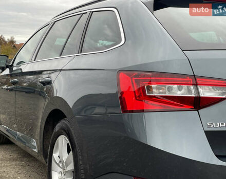 Шкода Суперб 2022 в Луцке на Automoto.ua Серый Шкода Суперб, объемом двигателя 1.97 л и пробегом 172 тыс. км за 20881 $, фото 11 на Automoto.ua