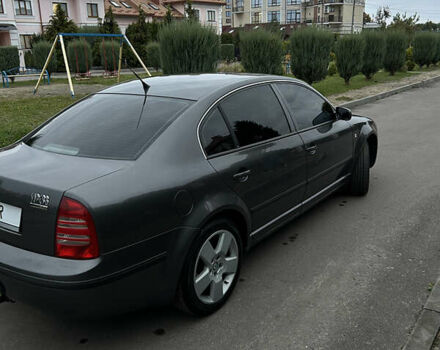 Шкода Суперб 2002 в Львове на Automoto.ua Серый Шкода Суперб, объемом двигателя 1.98 л и пробегом 243 тыс. км за 5900 $, фото 12 на Automoto.ua