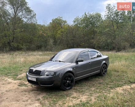 Сірий Шкода Суперб, об'ємом двигуна 1.9 л та пробігом 390 тис. км за 5600 $, фото 2 на Automoto.ua