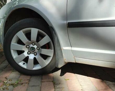 Серый Шкода Суперб, объемом двигателя 1.78 л и пробегом 200 тыс. км за 4400 $, фото 17 на Automoto.ua