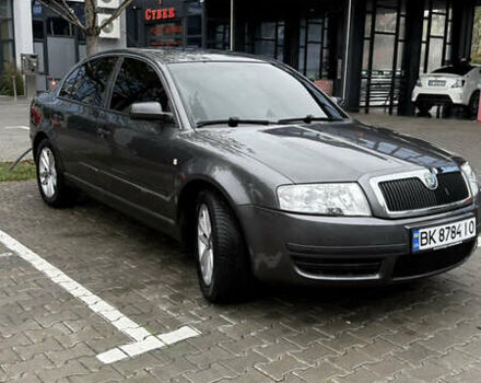 Сірий Шкода Суперб, об'ємом двигуна 1.78 л та пробігом 131 тис. км за 5200 $, фото 1 на Automoto.ua