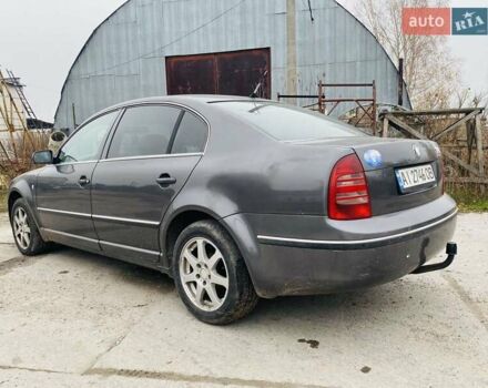 Серый Шкода Суперб, объемом двигателя 2.5 л и пробегом 316 тыс. км за 5000 $, фото 2 на Automoto.ua