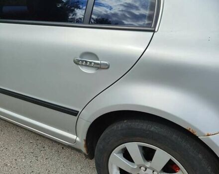 Серый Шкода Суперб, объемом двигателя 1.78 л и пробегом 200 тыс. км за 4400 $, фото 9 на Automoto.ua