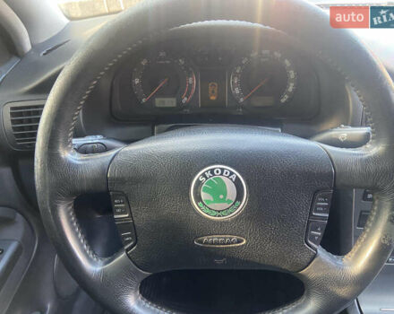 Серый Шкода Суперб, объемом двигателя 1.9 л и пробегом 320 тыс. км за 4000 $, фото 17 на Automoto.ua