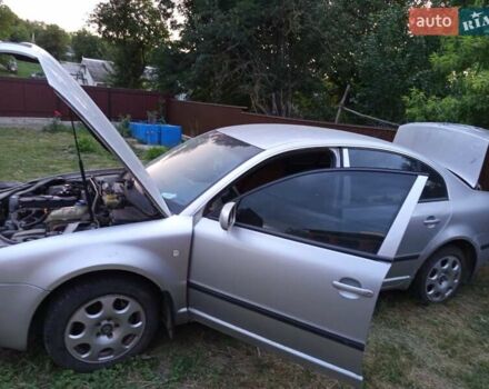 Серый Шкода Суперб, объемом двигателя 1.9 л и пробегом 180 тыс. км за 3000 $, фото 10 на Automoto.ua