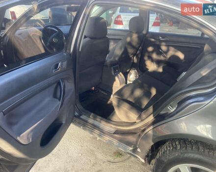 Серый Шкода Суперб, объемом двигателя 1.9 л и пробегом 320 тыс. км за 4000 $, фото 9 на Automoto.ua