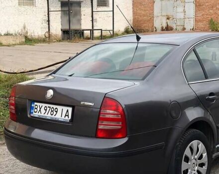 Шкода Суперб 2003 в Хмельницком на Automoto.ua Серый Шкода Суперб, объемом двигателя 1.78 л и пробегом 218 тыс. км за 4200 $, фото 2 на Automoto.ua
