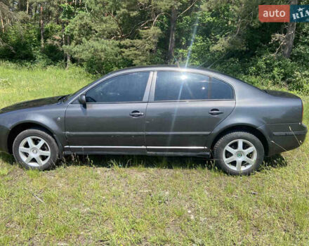 Серый Шкода Суперб, объемом двигателя 1.9 л и пробегом 320 тыс. км за 4000 $, фото 3 на Automoto.ua