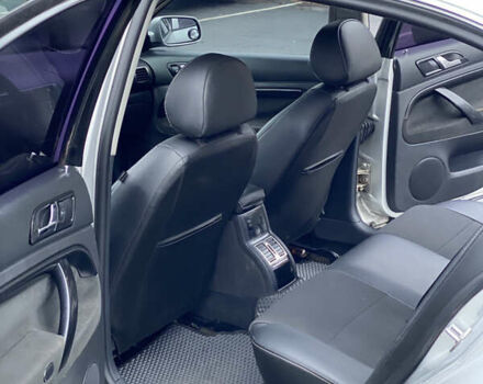 Сірий Шкода Суперб, об'ємом двигуна 2.77 л та пробігом 285 тис. км за 4000 $, фото 15 на Automoto.ua