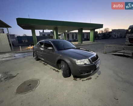 Серый Шкода Суперб, объемом двигателя 2.77 л и пробегом 282 тыс. км за 5300 $, фото 6 на Automoto.ua