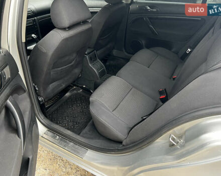 Серый Шкода Суперб, объемом двигателя 1.78 л и пробегом 454 тыс. км за 5100 $, фото 25 на Automoto.ua