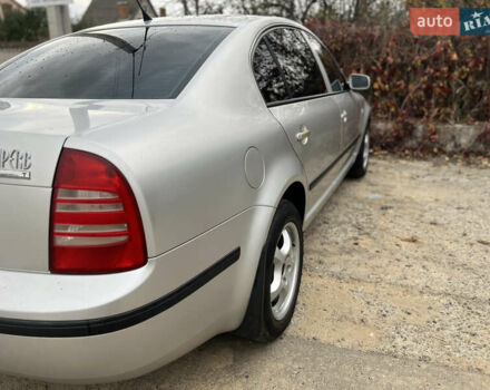 Серый Шкода Суперб, объемом двигателя 1.78 л и пробегом 454 тыс. км за 5100 $, фото 10 на Automoto.ua