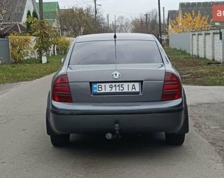 Сірий Шкода Суперб, об'ємом двигуна 2.5 л та пробігом 320 тис. км за 4750 $, фото 1 на Automoto.ua