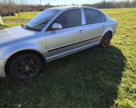 Серый Шкода Суперб, объемом двигателя 1.8 л и пробегом 340 тыс. км за 4000 $, фото 1 на Automoto.ua