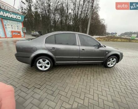 Серый Шкода Суперб, объемом двигателя 1.8 л и пробегом 260 тыс. км за 5300 $, фото 7 на Automoto.ua