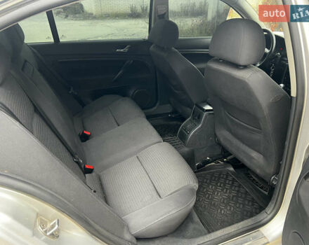 Серый Шкода Суперб, объемом двигателя 1.78 л и пробегом 454 тыс. км за 5100 $, фото 27 на Automoto.ua