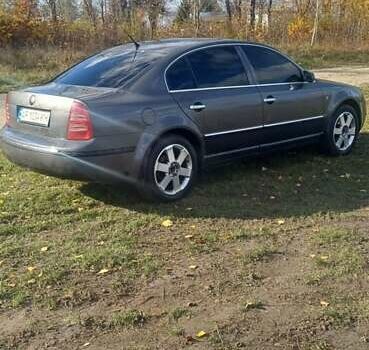Шкода Суперб 2005 в Бердичеве на Automoto.ua Серый Шкода Суперб, объемом двигателя 1.8 л и пробегом 252 тыс. км за 3550 $, фото 3 на Automoto.ua