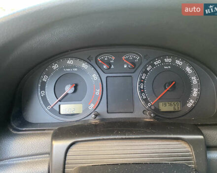 Серый Шкода Суперб, объемом двигателя 1.78 л и пробегом 197 тыс. км за 4500 $, фото 5 на Automoto.ua