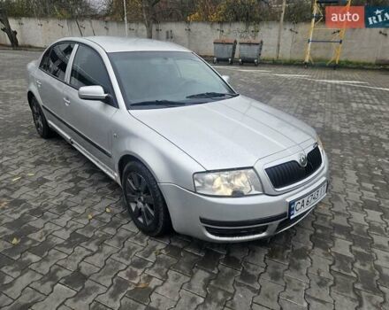 Серый Шкода Суперб, объемом двигателя 1.9 л и пробегом 281 тыс. км за 4200 $, фото 10 на Automoto.ua