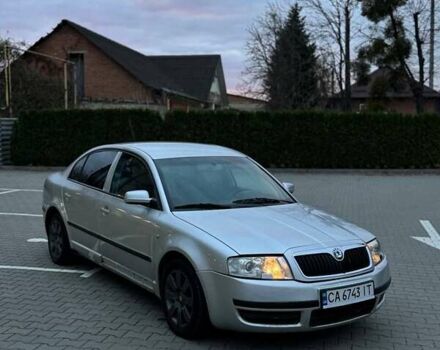 Шкода Суперб 2005 у Вінниці на Automoto.ua Сірий Шкода Суперб, об'ємом двигуна 1.9 л та пробігом 282 тис. км за 4550 $, фото 8 на Automoto.ua