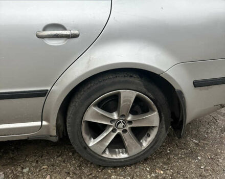 Серый Шкода Суперб, объемом двигателя 1.78 л и пробегом 324 тыс. км за 5300 $, фото 6 на Automoto.ua